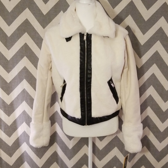 C&C California Jackets & Blazers - C&C California faux fur bomber jacket size M